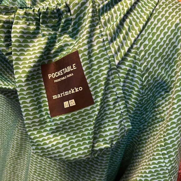 MARIMEKKO UNIQLO  Long Lightweight Windbreaker - Picture 4 of 4